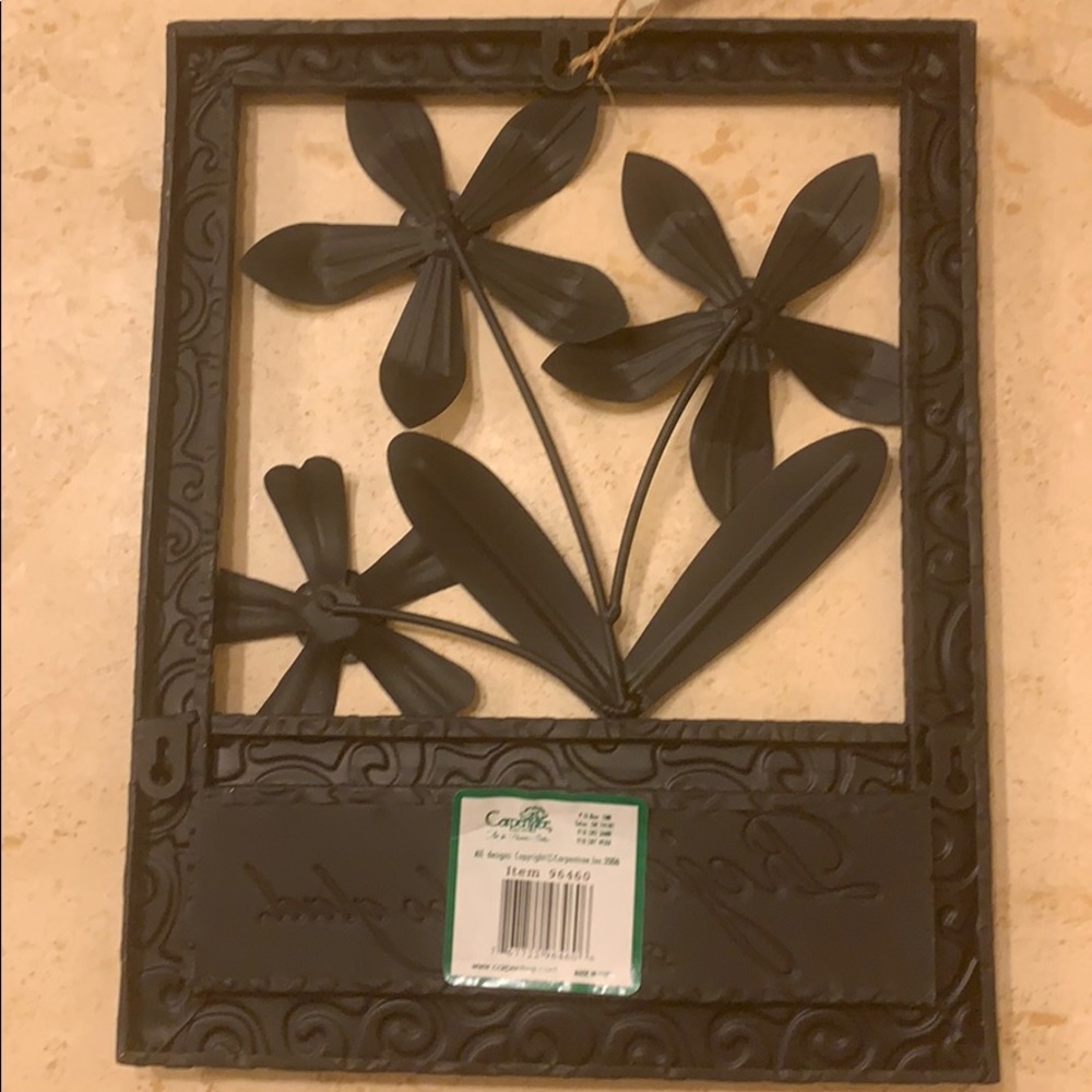 🔥🆕 Decorative Metal Wall Hanging - Picture 2 of 2